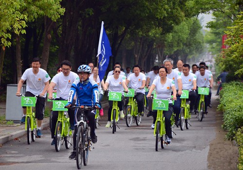 句容公共自行車與句容地稅人攜手共筑低碳夢