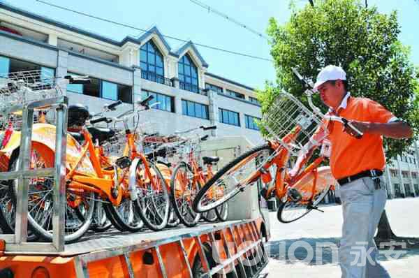 昨天上午，顧玉狗就這樣搬運(yùn)了122輛公共自行車