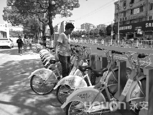 義烏首批公共自行車(chē)昨清新亮相