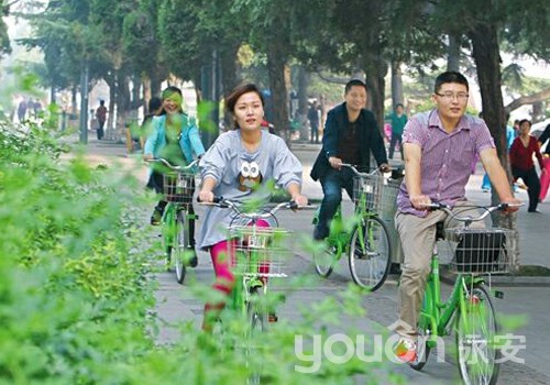 淮北市龍湖高新區(qū)投用150輛公共自行車(chē)  近萬(wàn)企業(yè)員工受益
