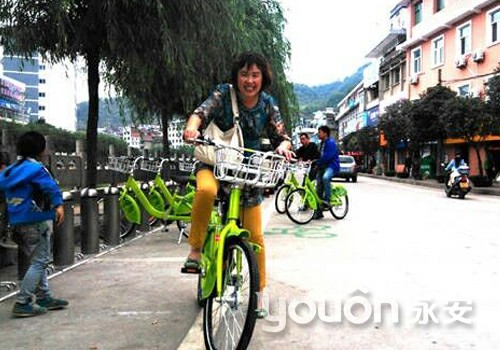 低碳出行  綠色公共自行車(chē)成寧陜“新寵兒”