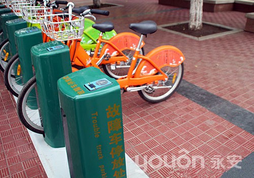 濟(jì)寧設(shè)故障車停放處  解決公共自行車" 看病難"